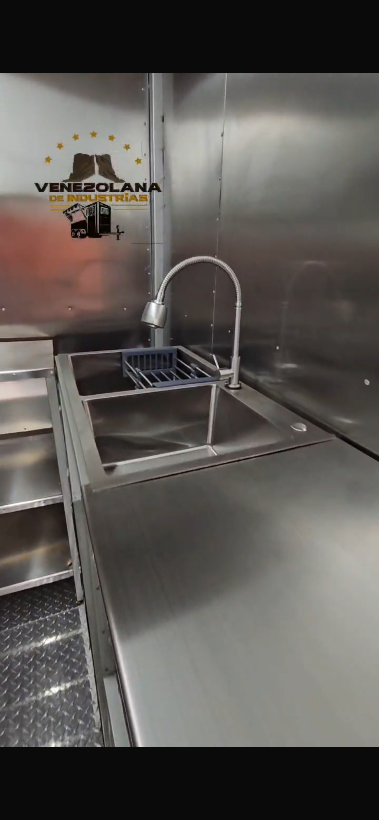 negocios en venta - Se vende food Truck trailer  3