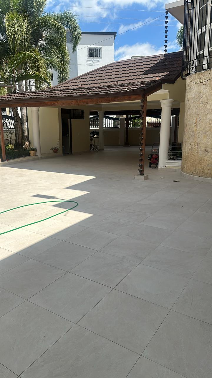 casas - CASA EN VENTA EN VILLA MARIA, SANTIAGO. 0