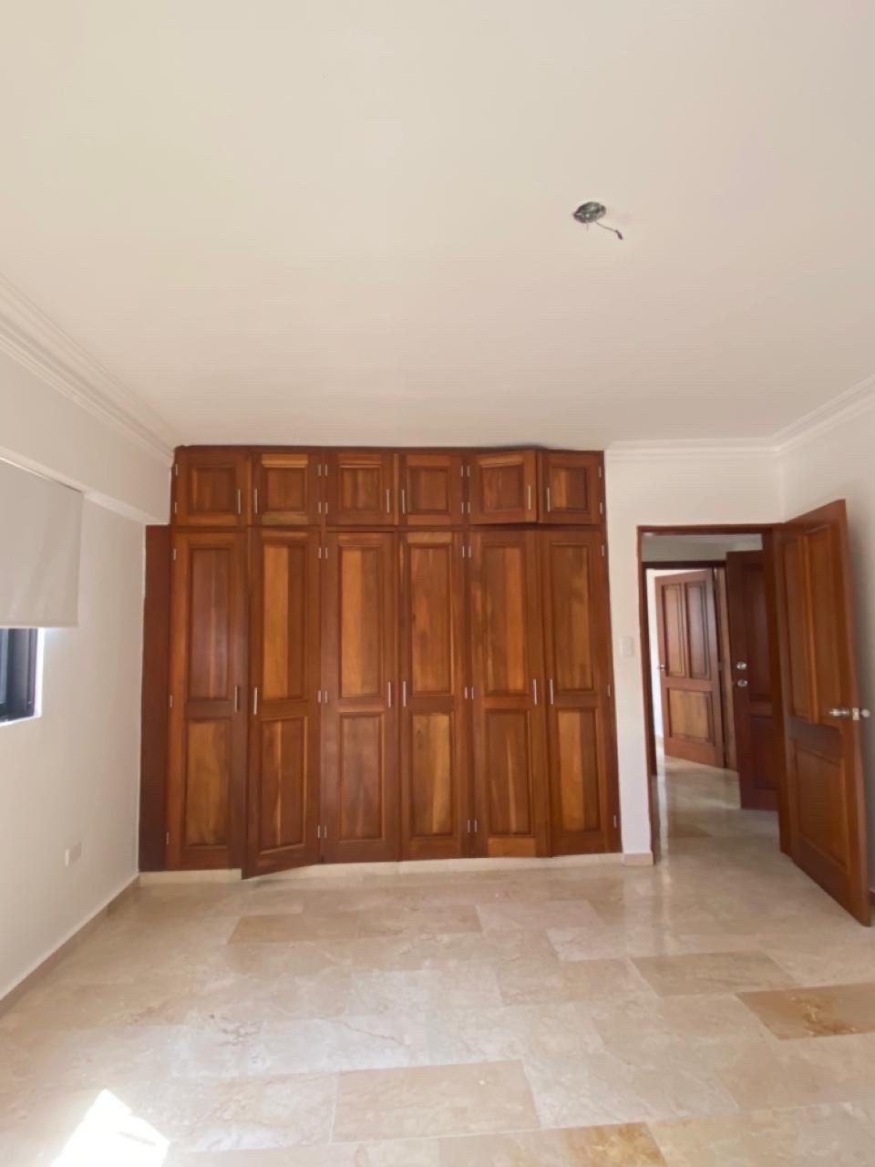 apartamentos - DE OPORTUNIDAD!! Apartamento en Piantini  4