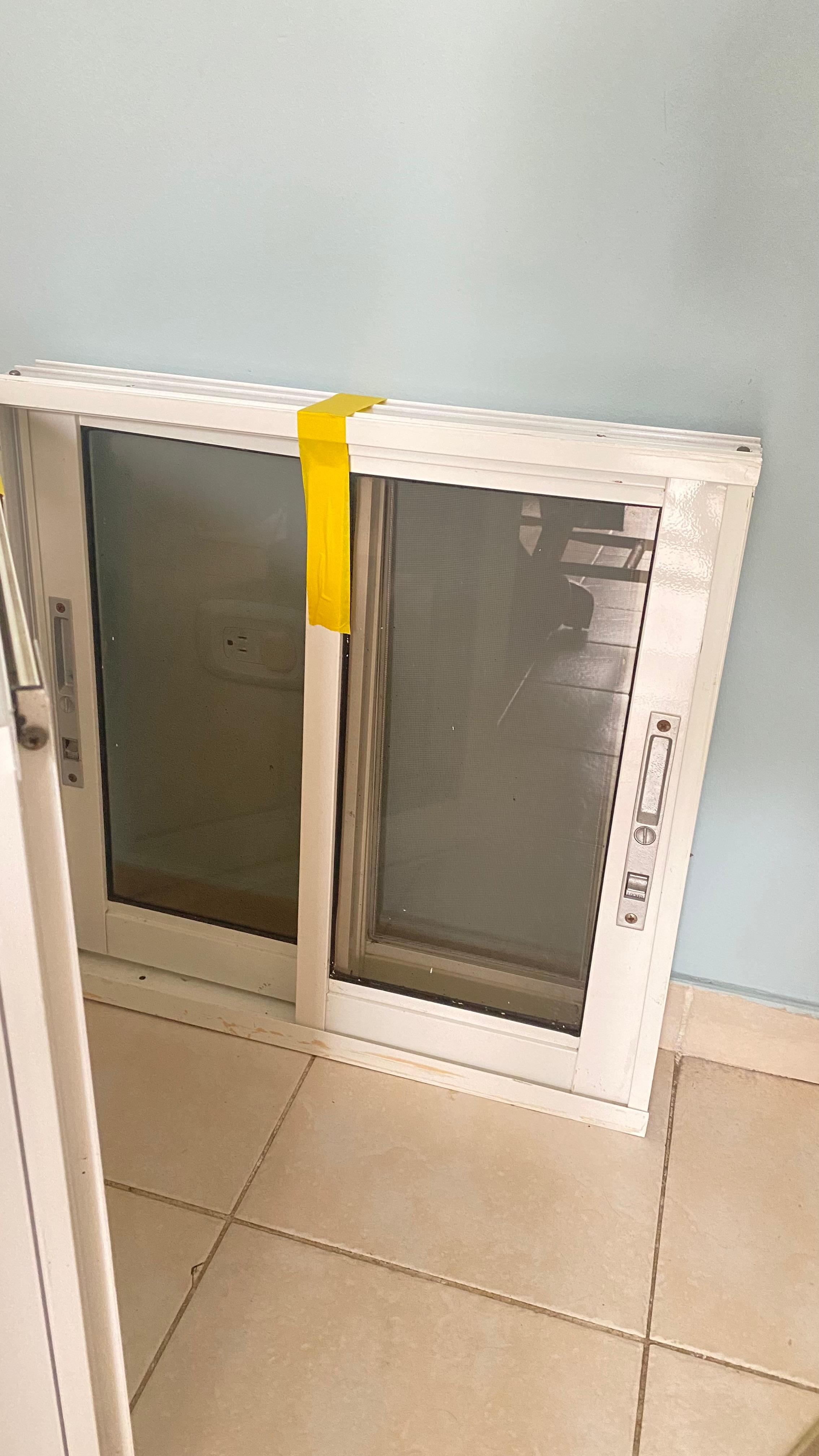 herramientas, jardines y exterior - 2 Ventanas de metal con corredor para Scrine 1