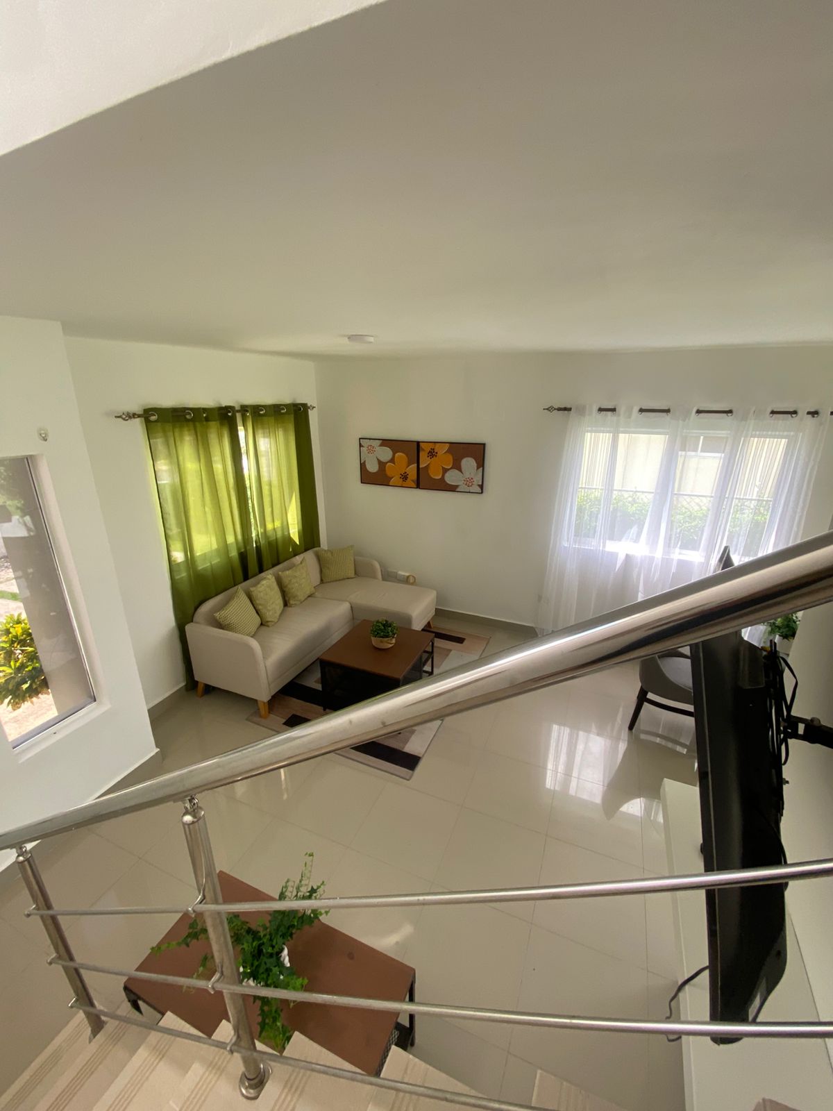 casas - Hermosa Town House en área Central (Ciudad Del Sol 3