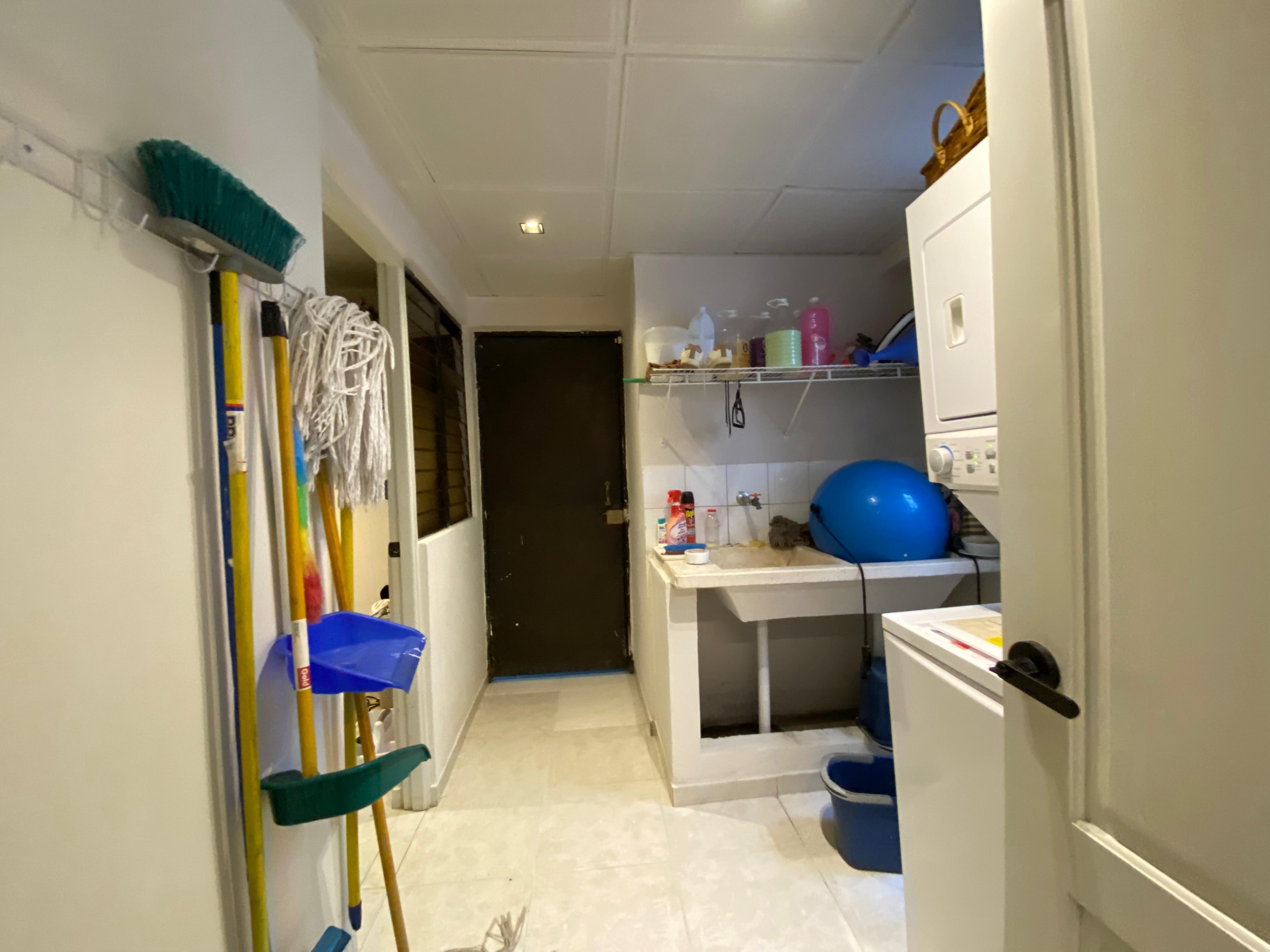 apartamentos - Venta Comodo Apto Familiar en Evaristo Morales 2