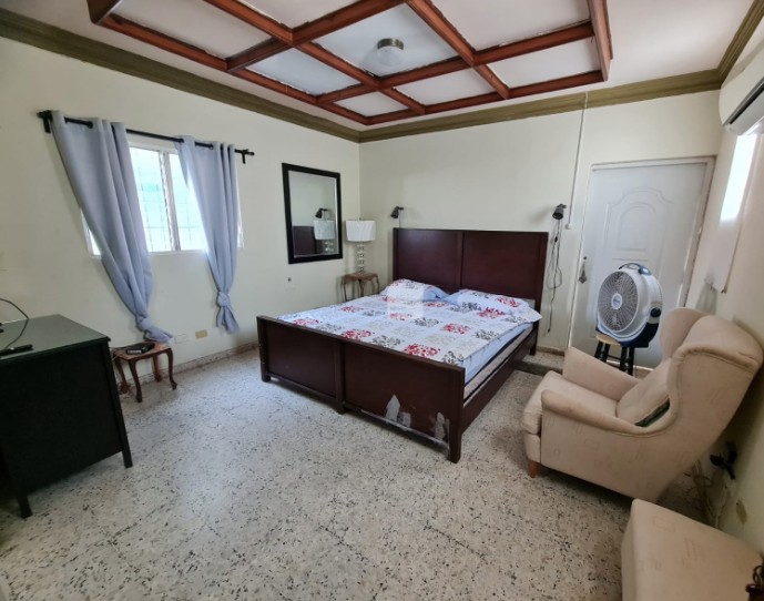 casas - Alquiler Casa de 4 Habitaciones para Negocio, en Excelente Zona de Renacimiento 7