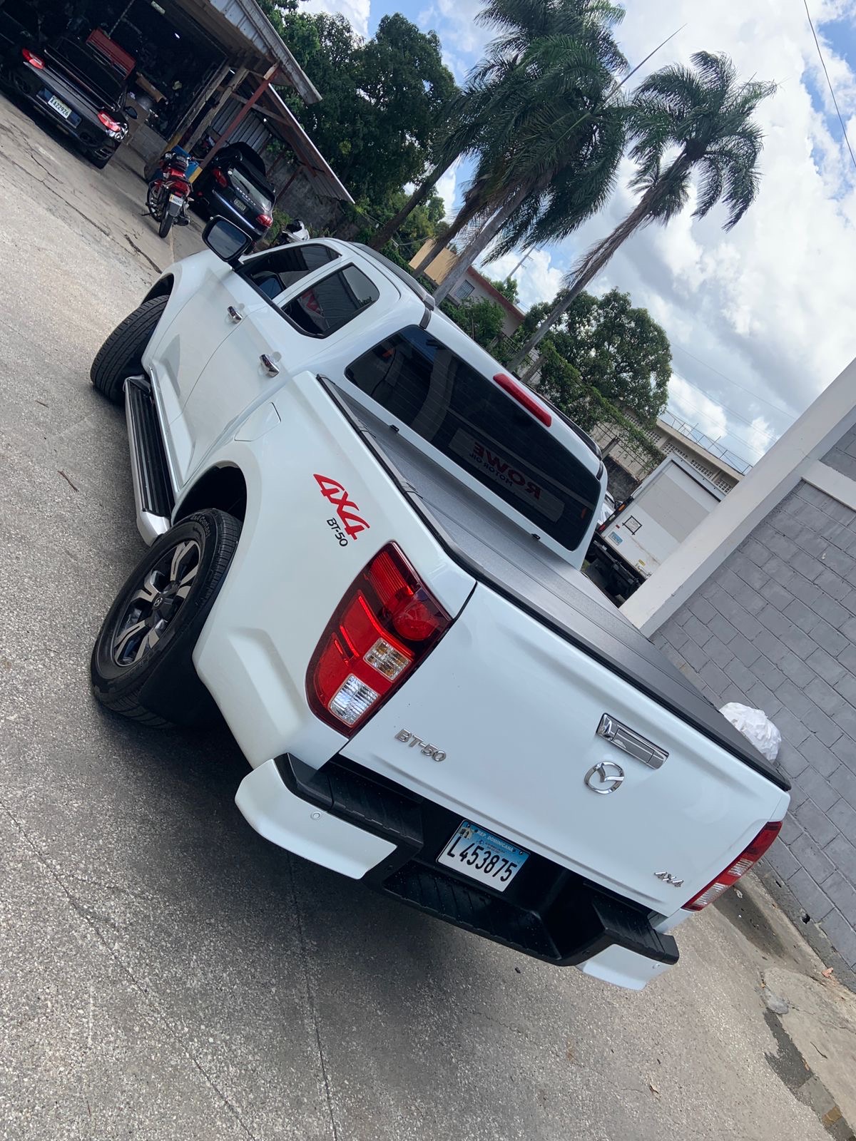 jeepetas y camionetas - Mazda BT 50 como nueva  3