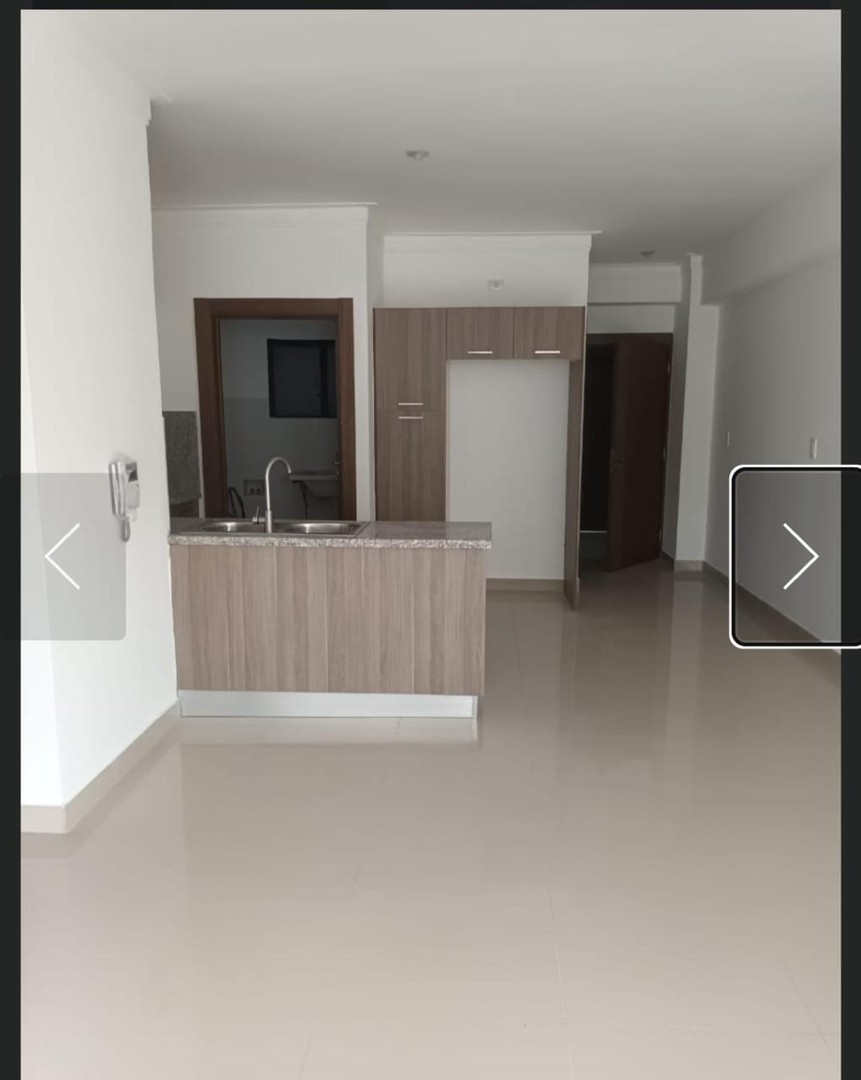 apartamentos - ALQUILO apartamento en Los Restauradores

Nuevo a estrenar

Piso 3 

Balcón 
 4