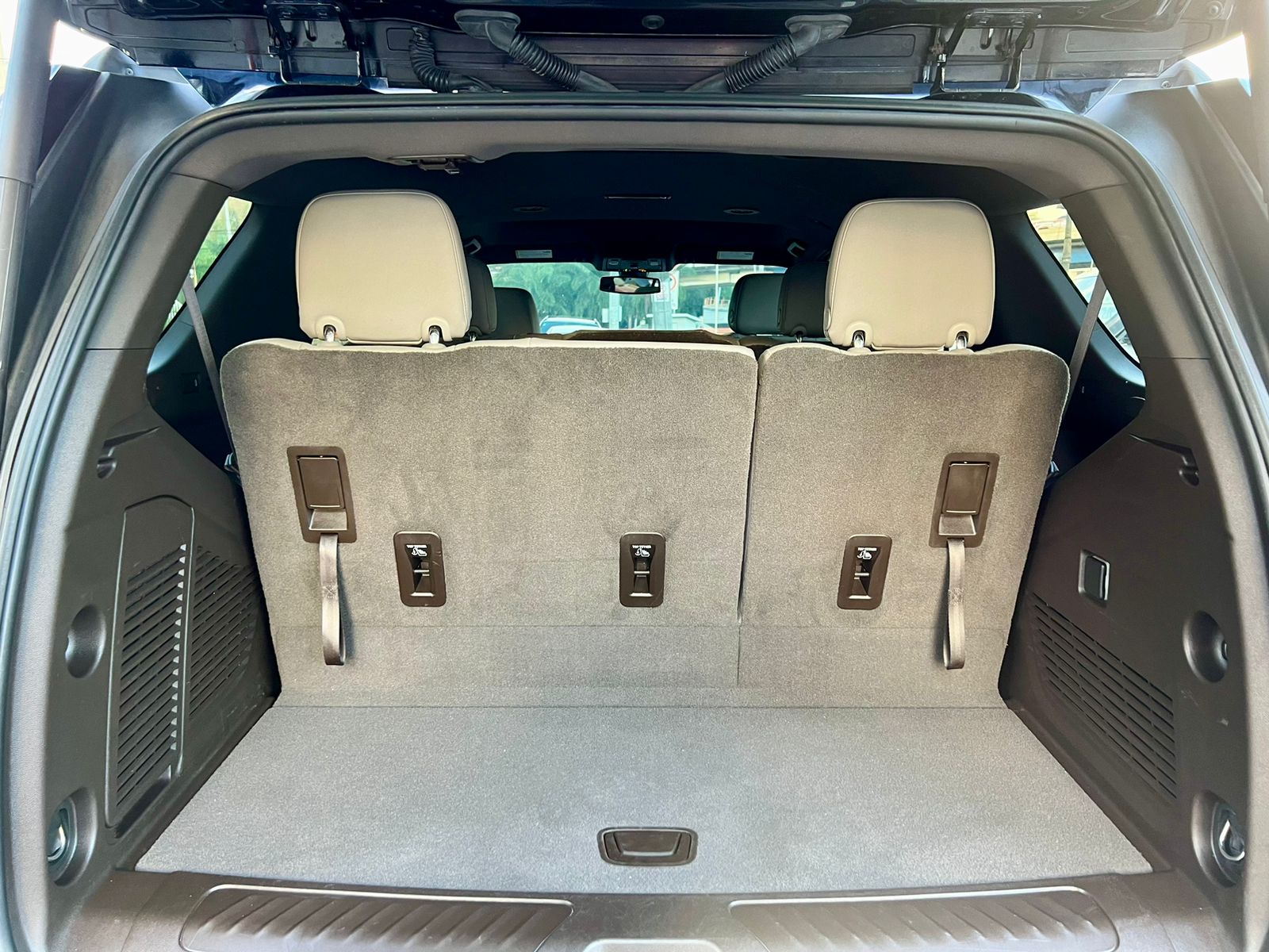 jeepetas y camionetas - Chevrolet Tahoe LT 2021 6