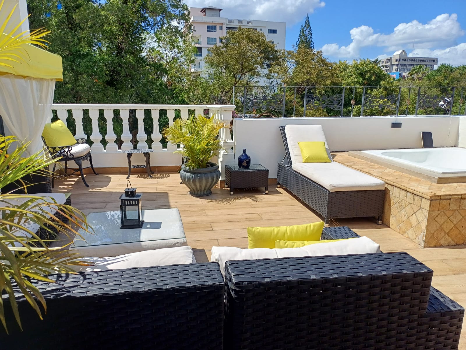 apartamentos - Apartamento Amueblado  en Renta Av. Churchill 7
