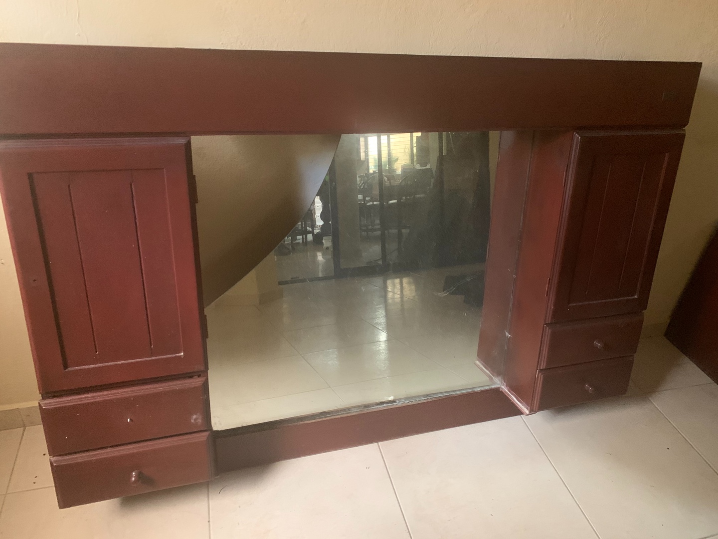 muebles y colchones - Botiquín caoba 4800
Oportunidad!!!! 1