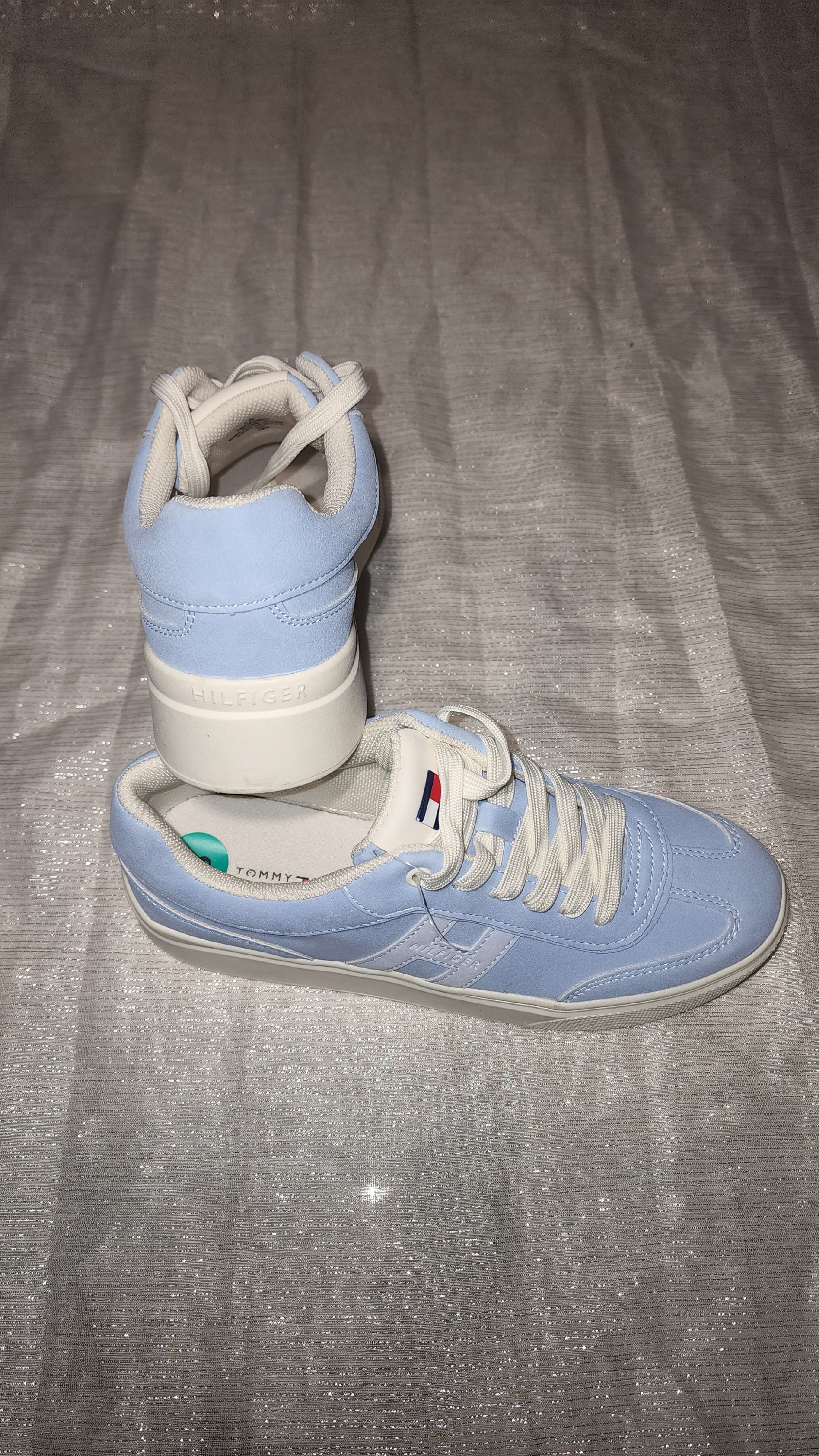 zapatos para mujer - Tenis Tommy Hilfiger Originales y Nuevos
8 y 8.5 2