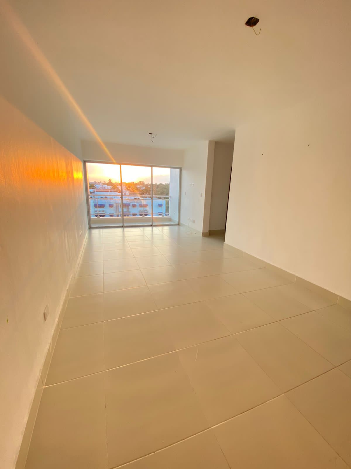 apartamentos - Apartamento 4 habitaciones 3 baños 2 parqueos en venta en Colina de Los Rios 