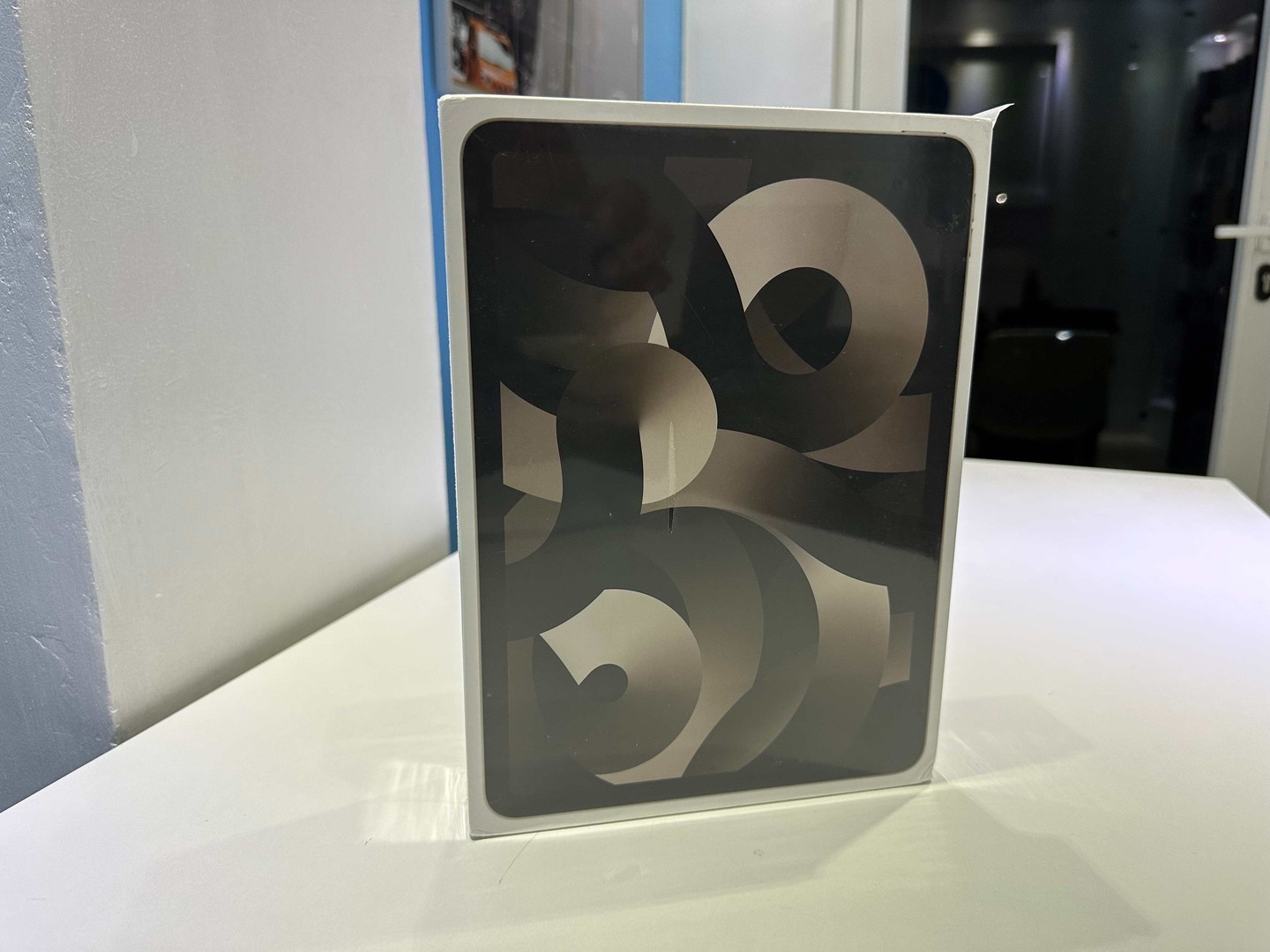 celulares y tabletas - iPad Air 5ta Gen 256GB Wi- Fi Starlight Nuevas Selladas , Garantía incluida,$ 37 0