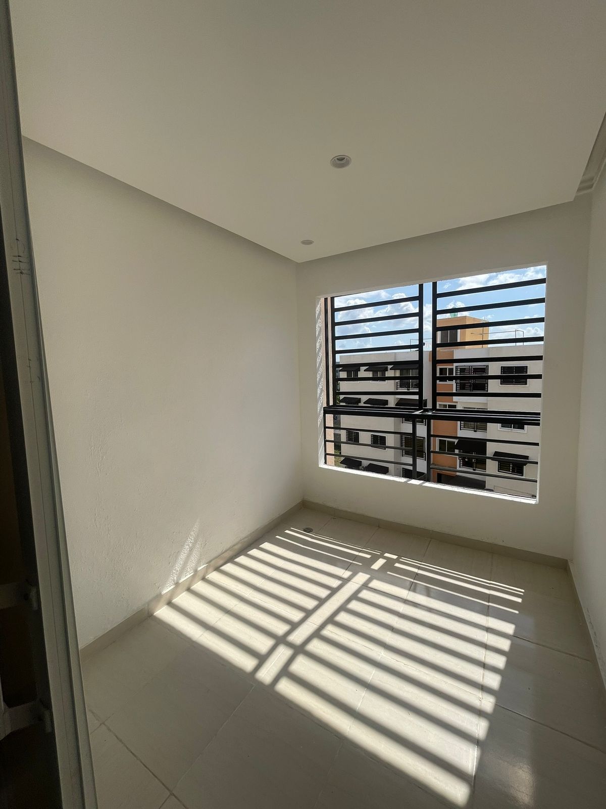 apartamentos - Apartamento amueblado en venta en La Autopista de  4