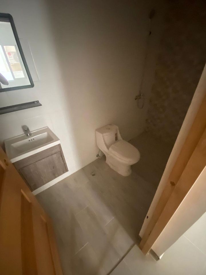 casas - Casa  en Vista Hermosa, Santo Domingo Este a la Venta 6