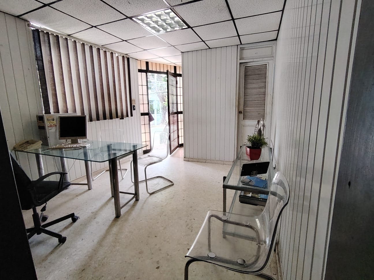 oficinas y locales comerciales - Venta de Local Comercial en Gazcue 3