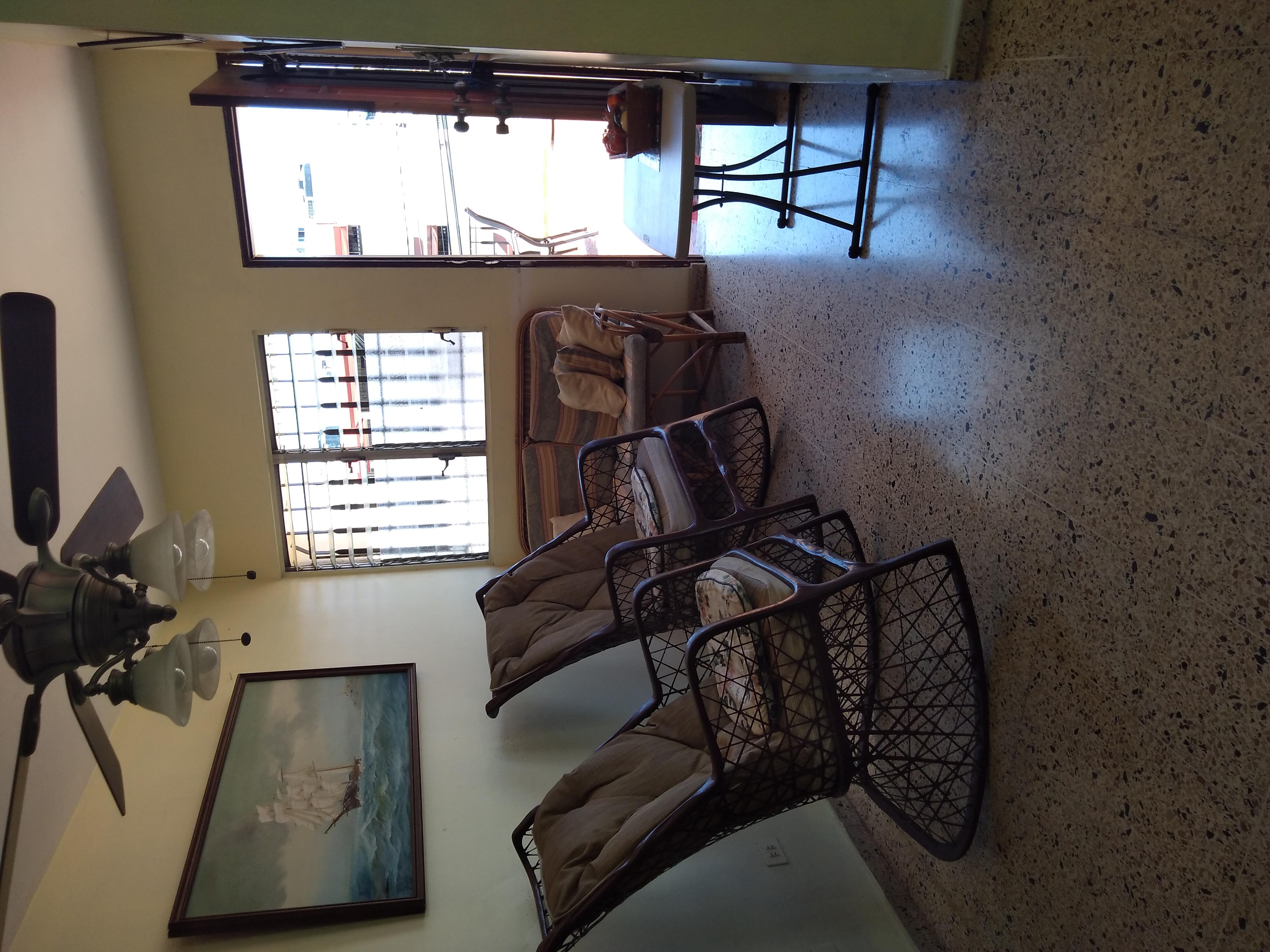 casas - Vendo casa de 2 niveles en urbanización Fernández  4