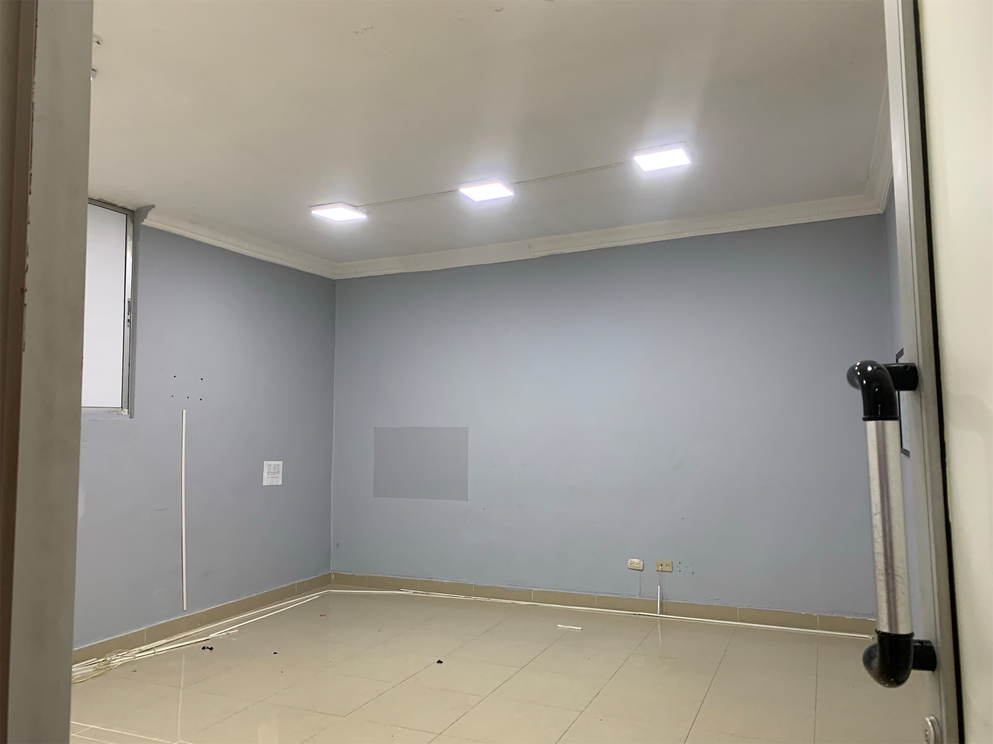 oficinas y locales comerciales - Local céntrico en Naco 4