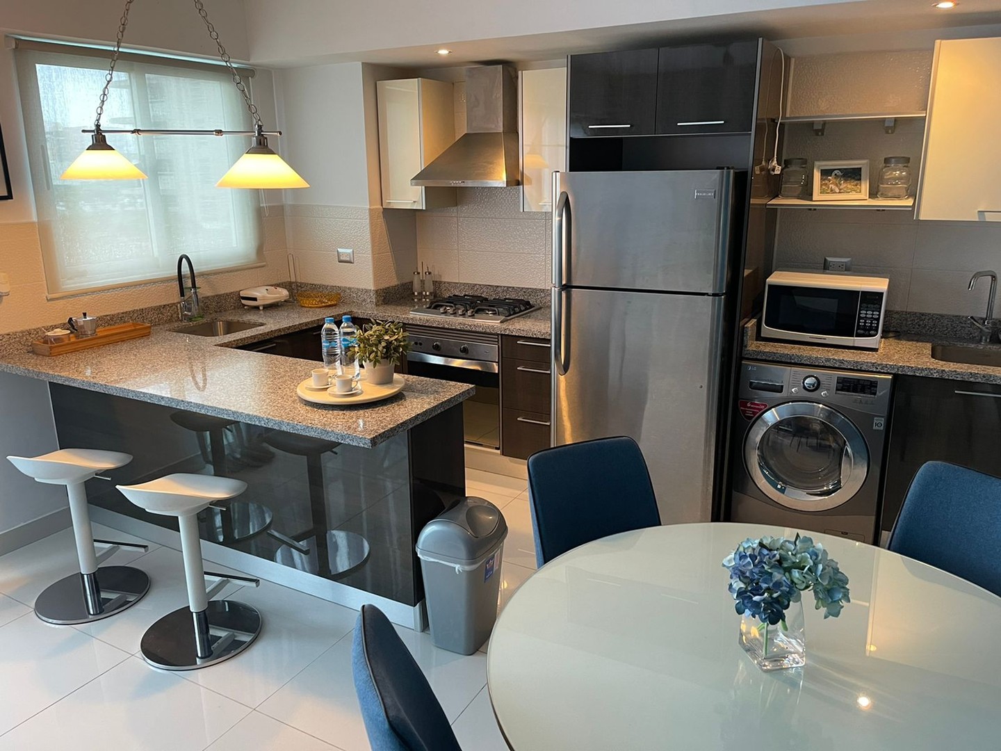 apartamentos - Apartamento en Alquiler en PIANTINI Amueblado de Una Habitación 1