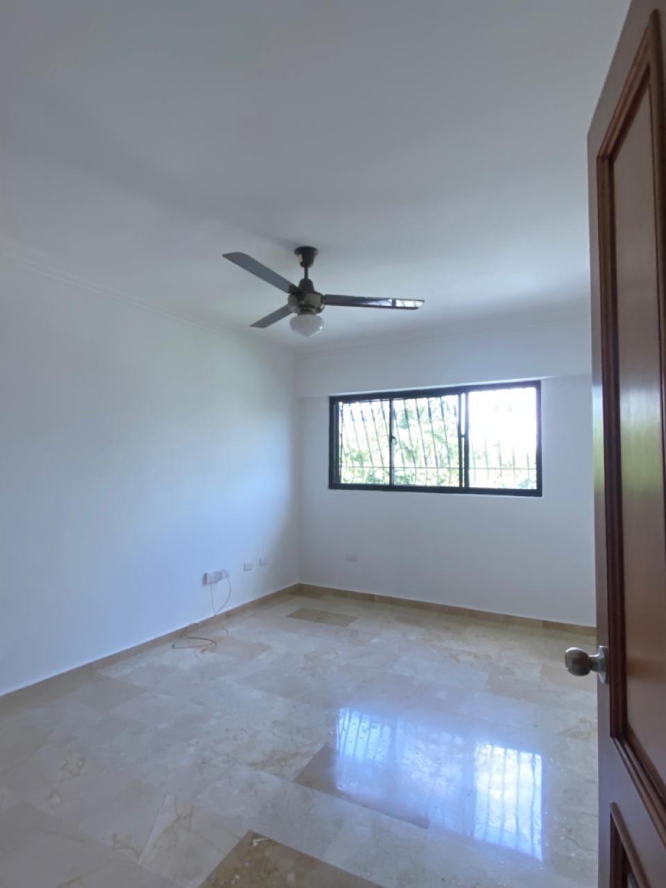 apartamentos - DE OPORTUNIDAD!! Apartamento en Piantini  5