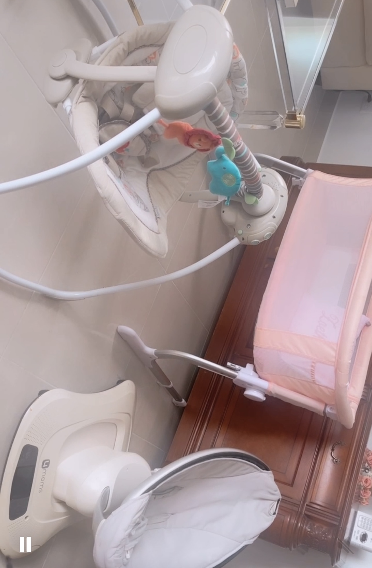 coches y sillas - Se vende silla columpio bebé  0