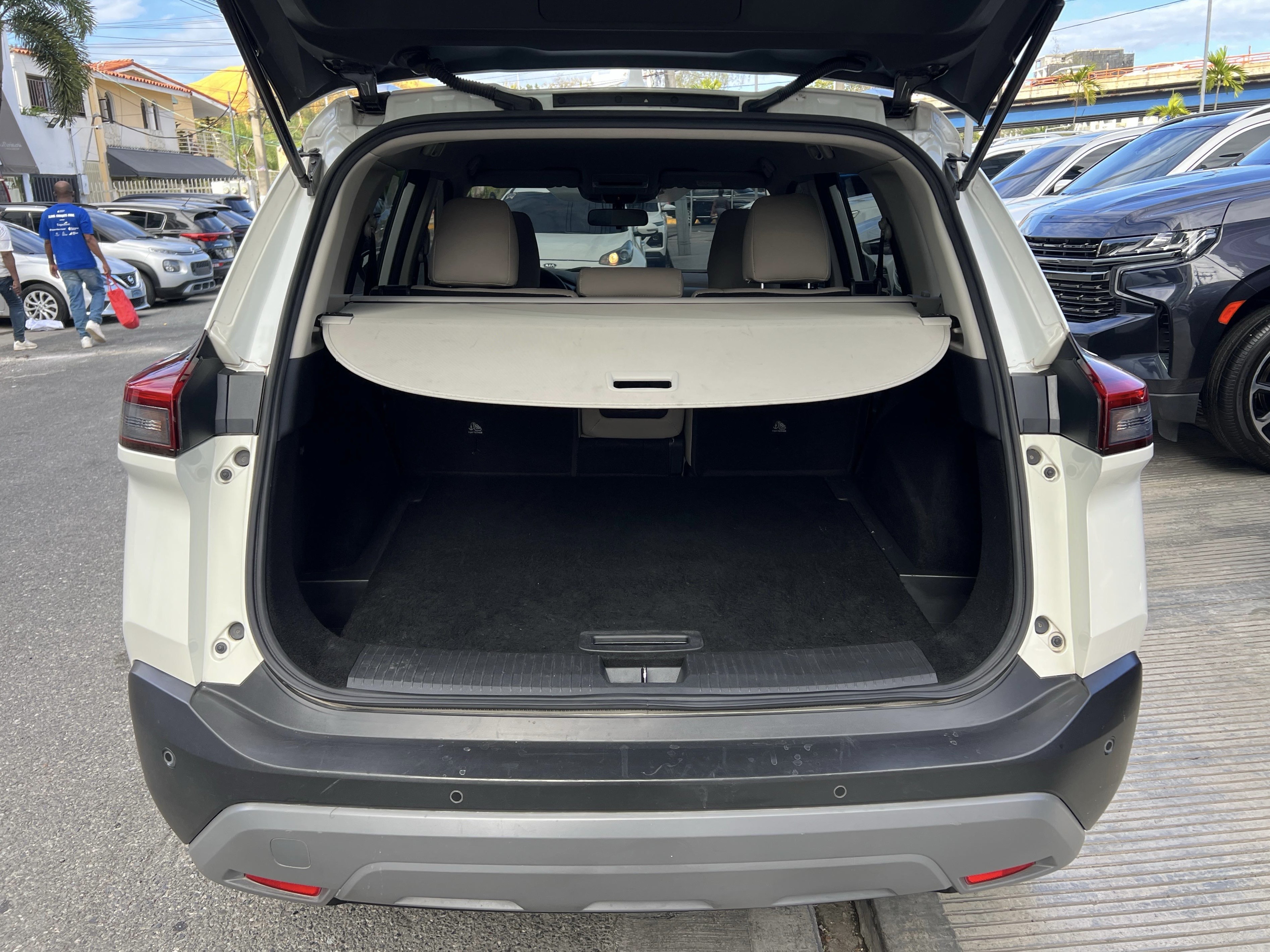 jeepetas y camionetas - NISSAN XTRAIL SENSE 2023 8