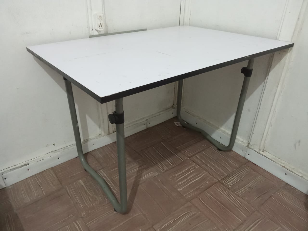 muebles y colchones - Mesa de dibujos y más  0