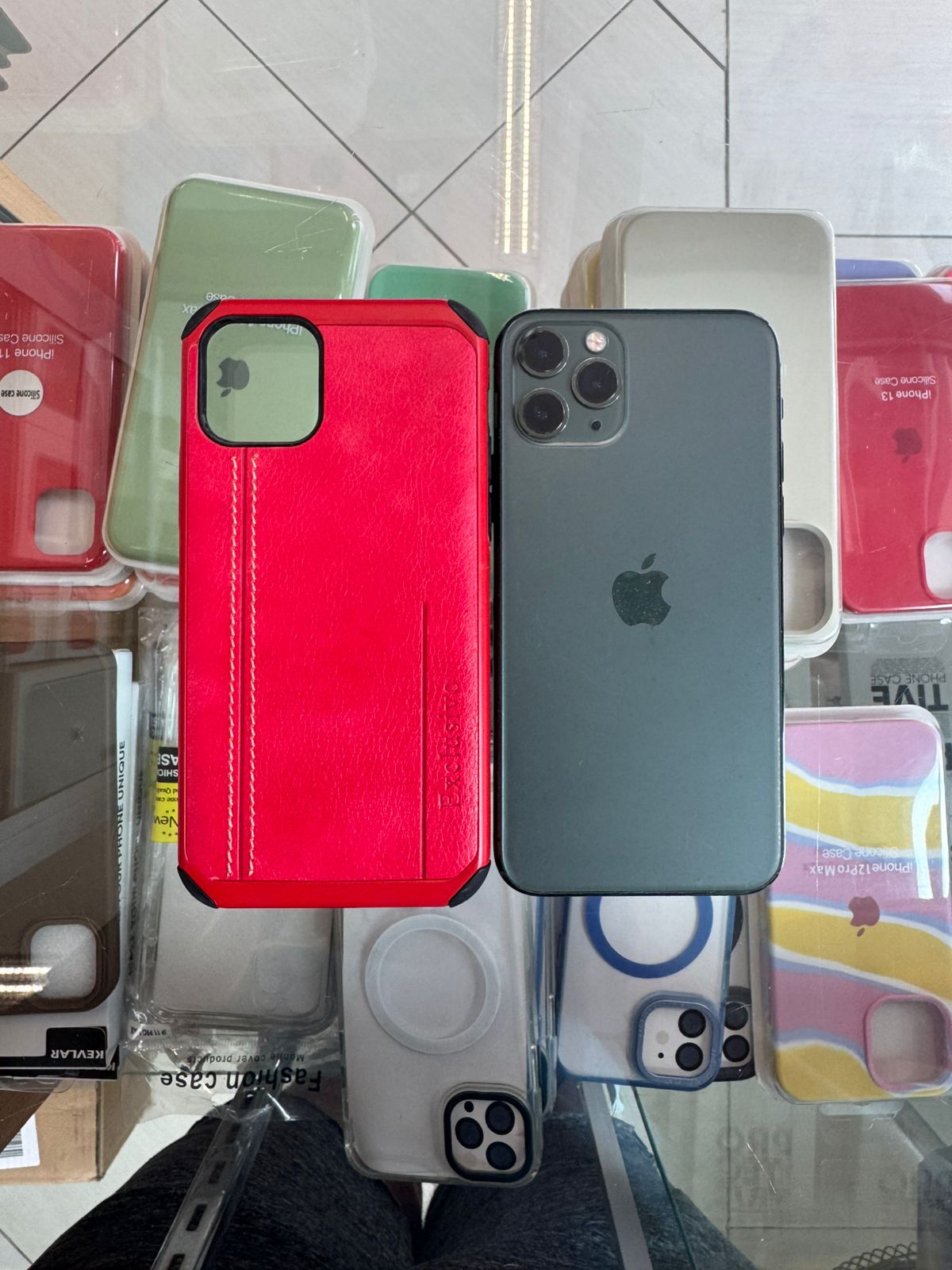 celulares y tabletas - iphone 11 pro verde 256 GB Desbloqueado. 0