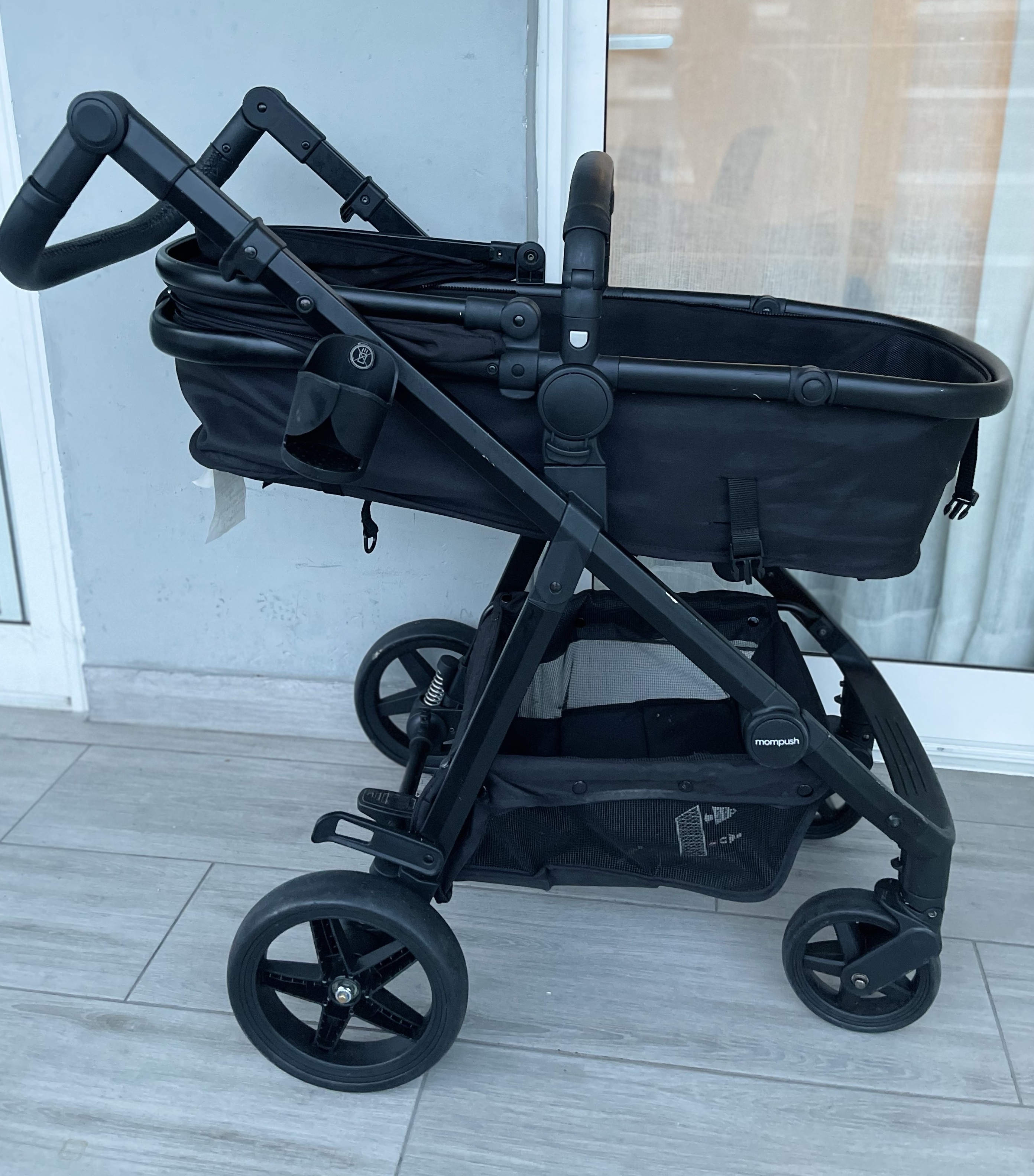 coches y sillas - COCHE PARA BEBÉ  EN BUENAS COMDICIONES  3