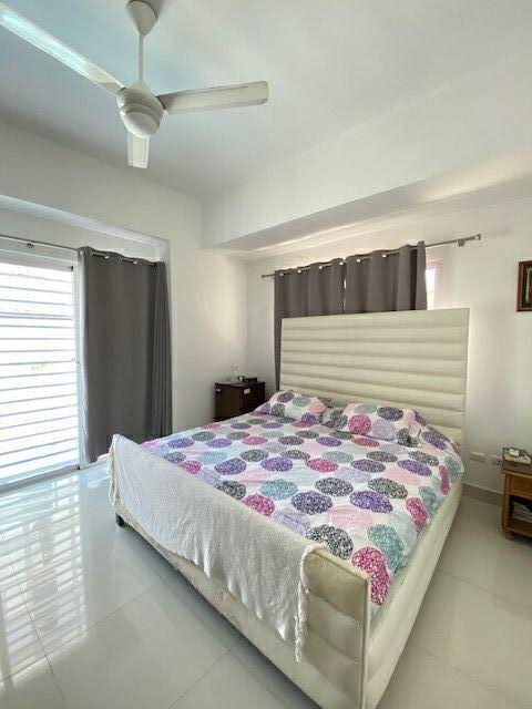 apartamentos - Apartamento en venta en Naco, 2do piso, 2 ascensores, 2 parqueos. 4