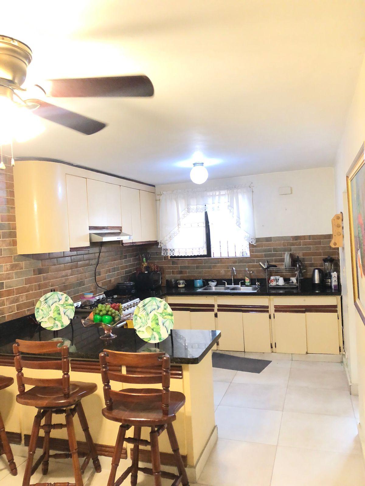 casas - 🔑 Casa en venta por RD$14,500,000 (negociable)  ✔ 4