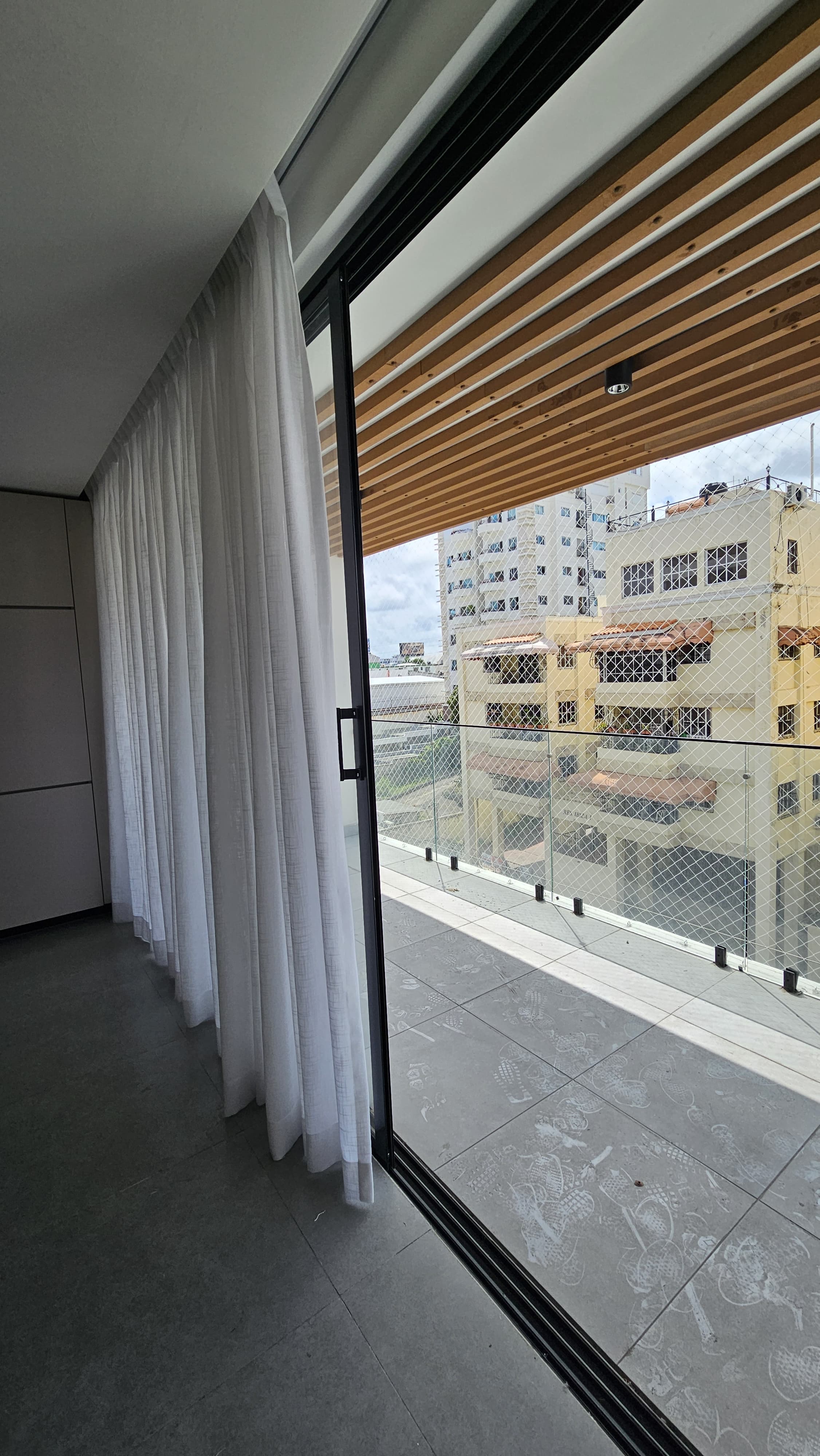apartamentos - APARTAMENTO SEMI AMUEBLADO BELLA VISTA 2