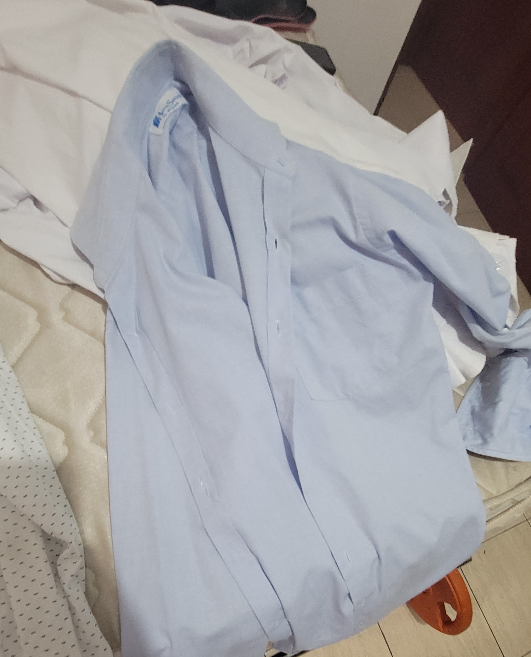 zapatos para hombre - **Vendo camisas prácticamente nuevas, size M, L 3
