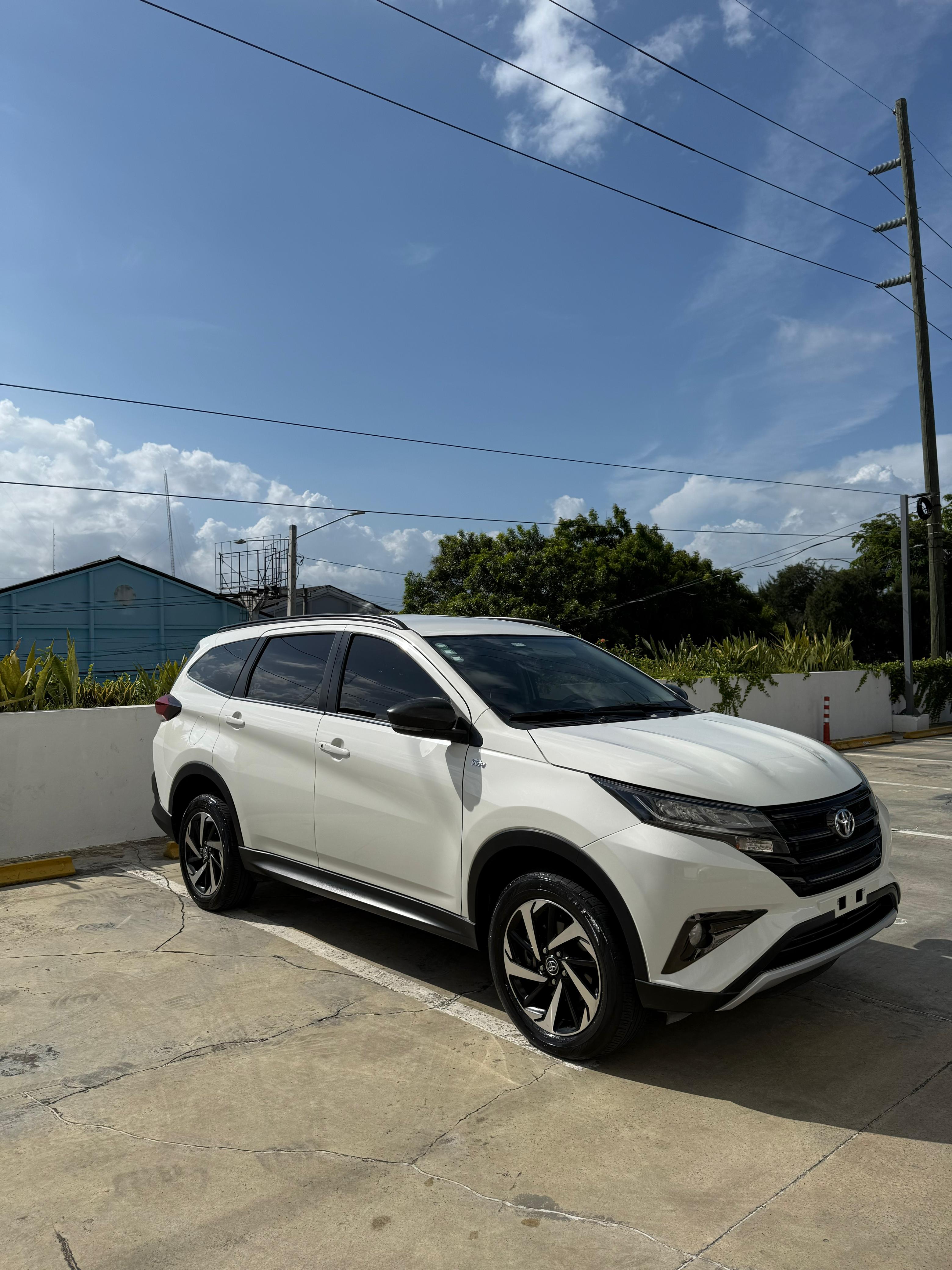 jeepetas y camionetas - Toyota Rush 2019, sin accidentes. comprada y mantenimiento en la casa