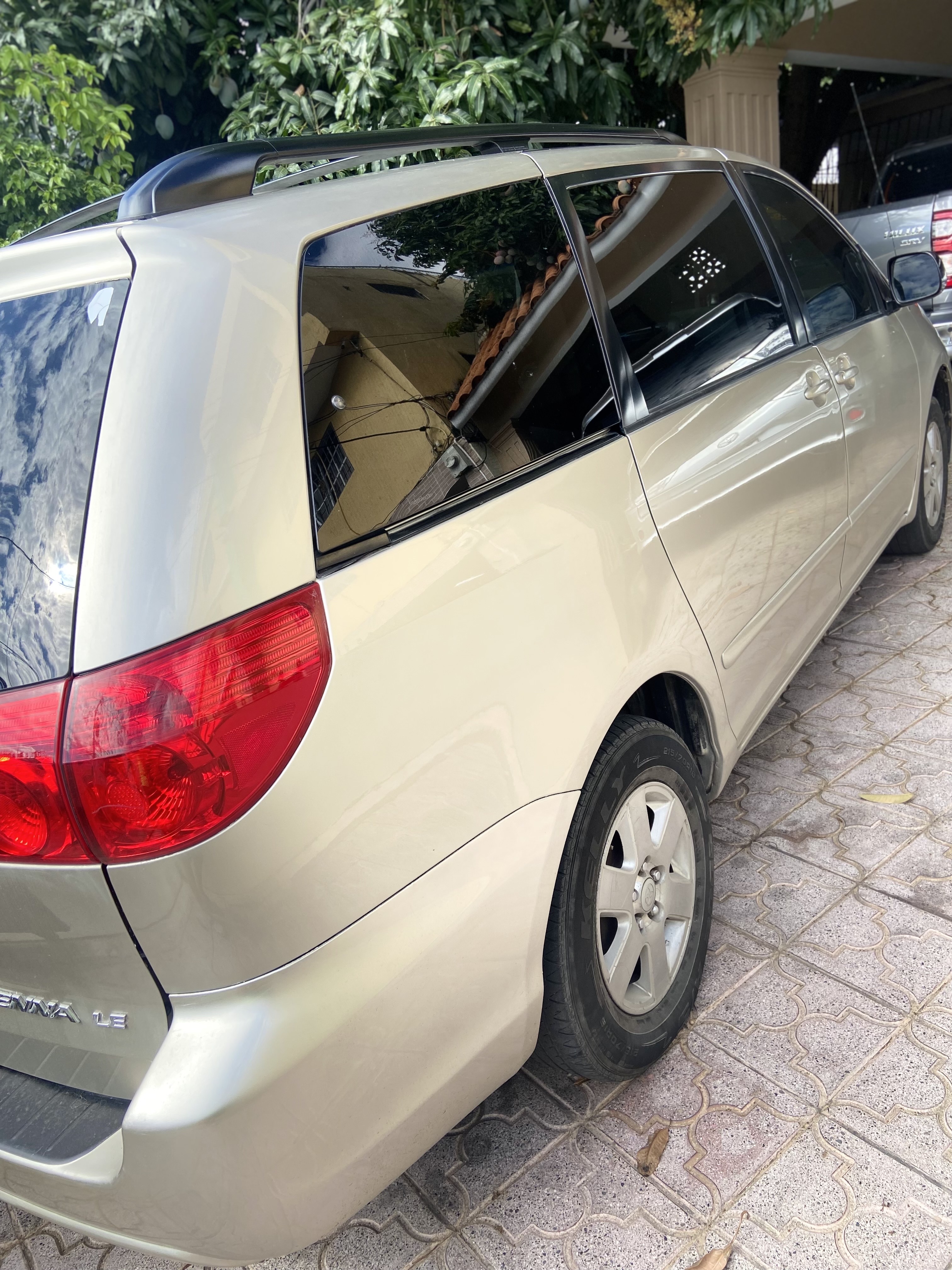 jeepetas y camionetas - toyota Sienna 06 2