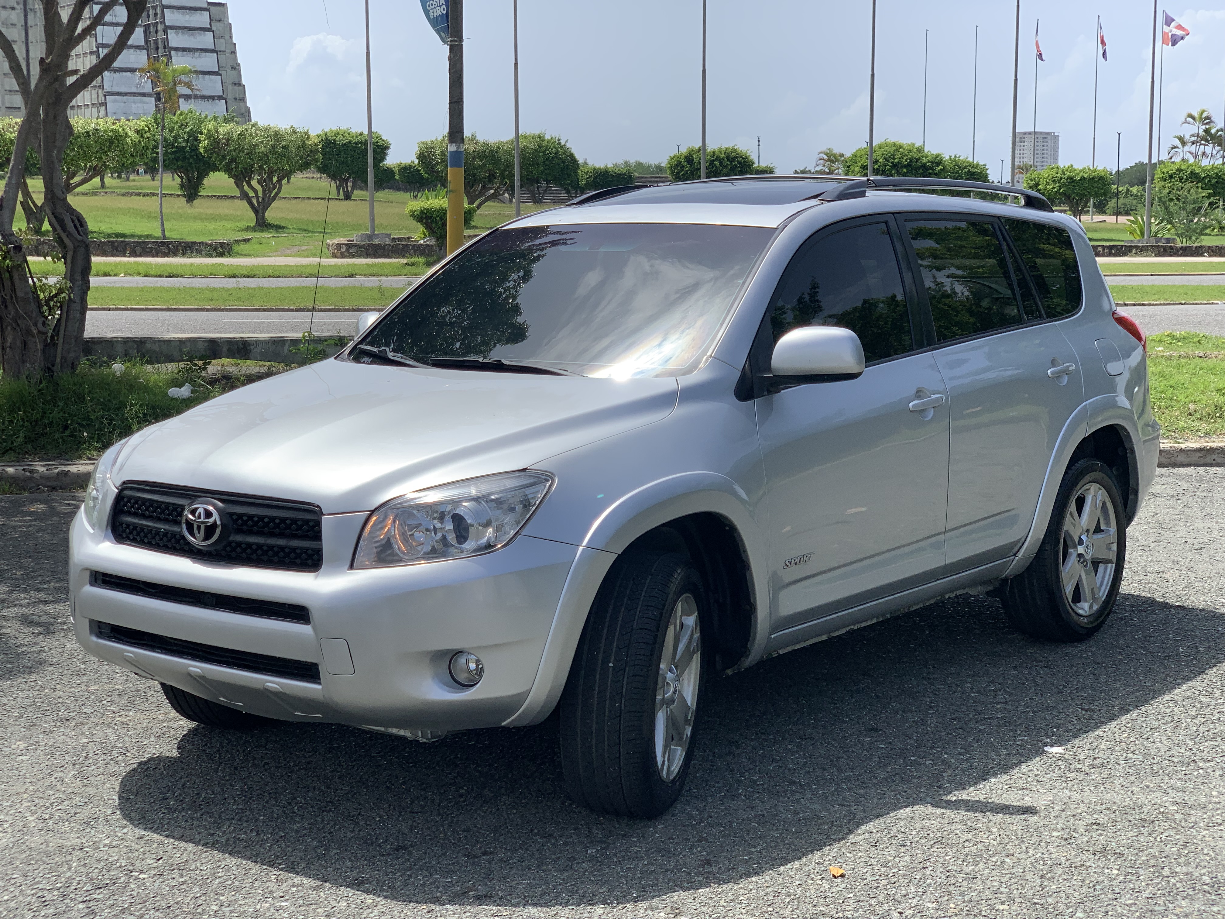 jeepetas y camionetas - Toyota Rav4 Sport 2007 5