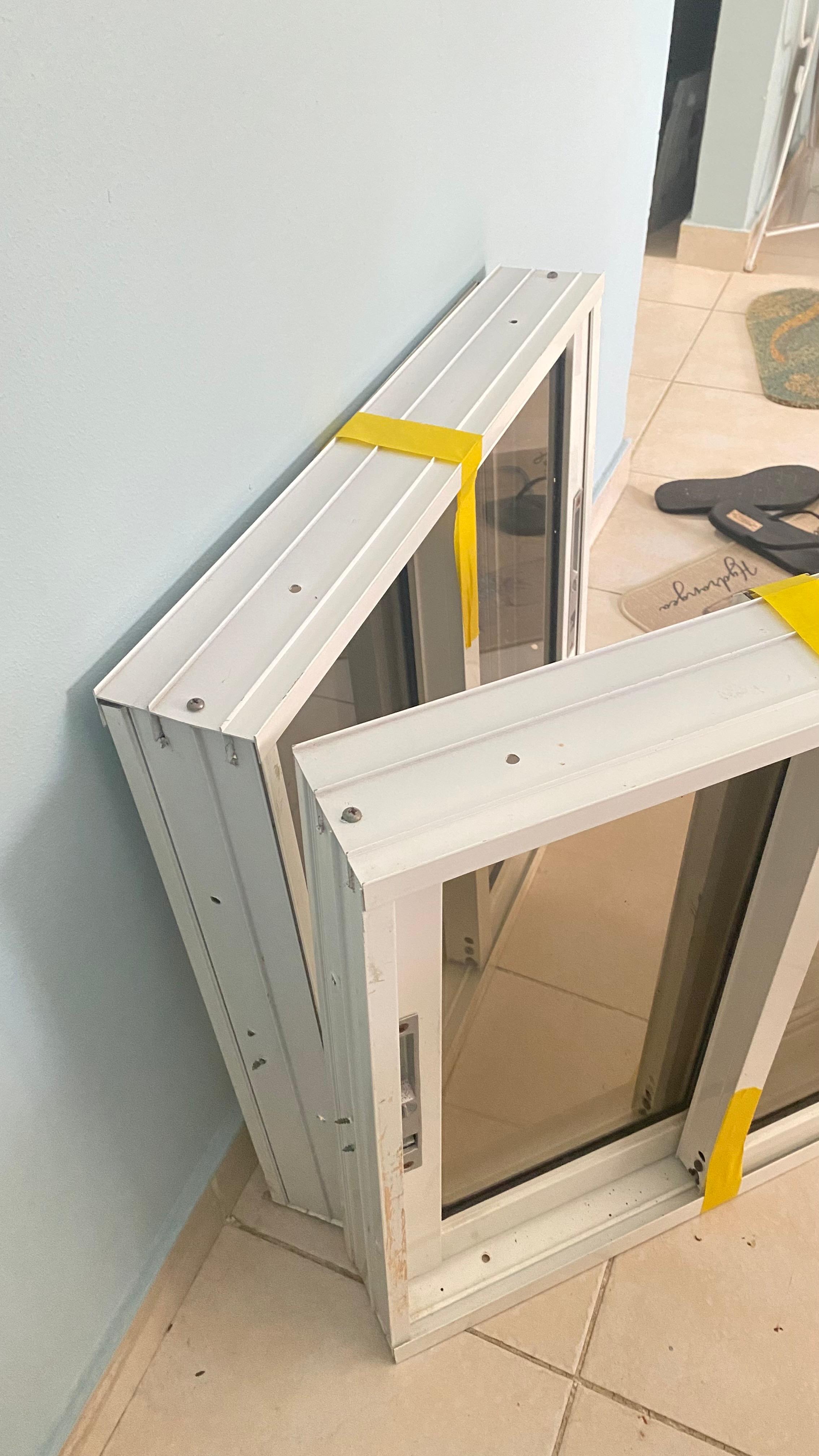 herramientas, jardines y exterior - 2 Ventanas de metal con corredor para Scrine 3