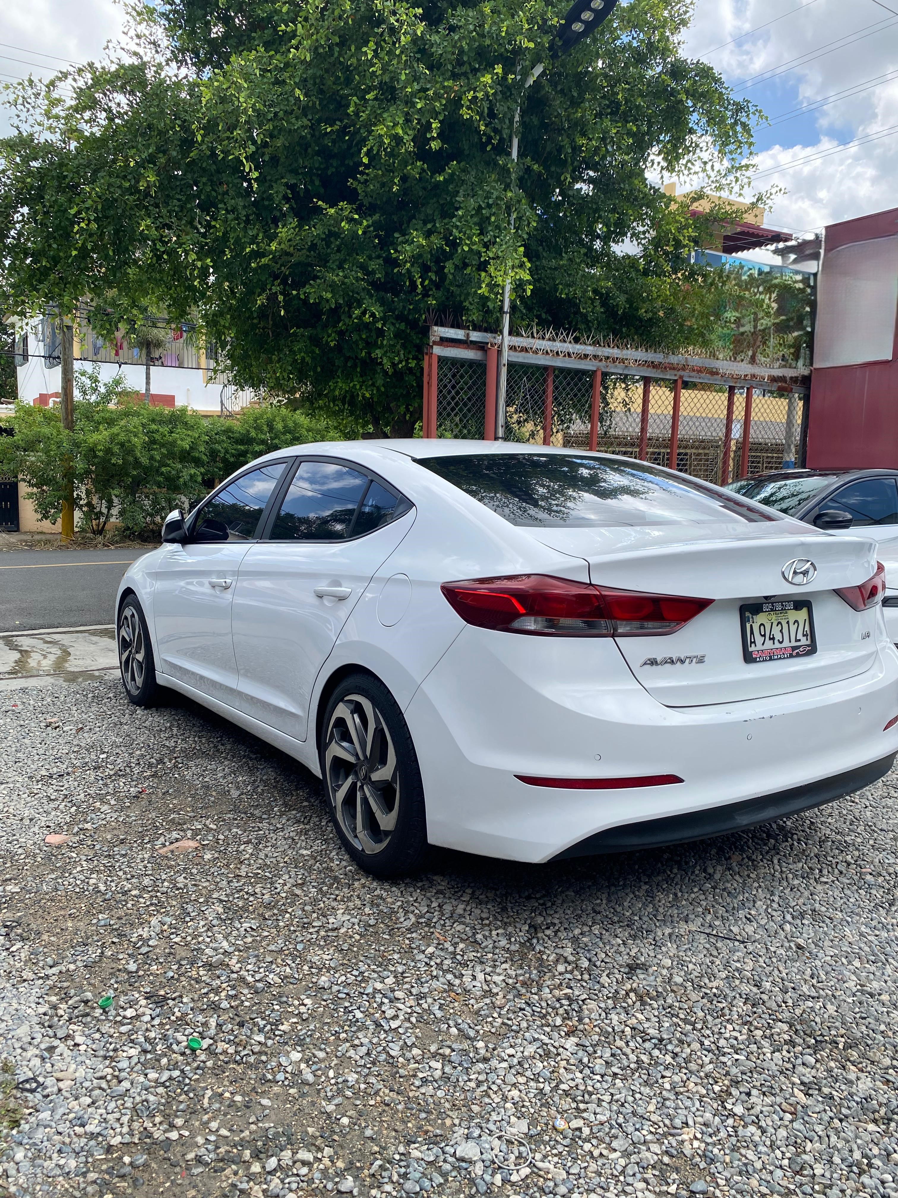 carros - Hyundai AVANTE 2017 LPI  7