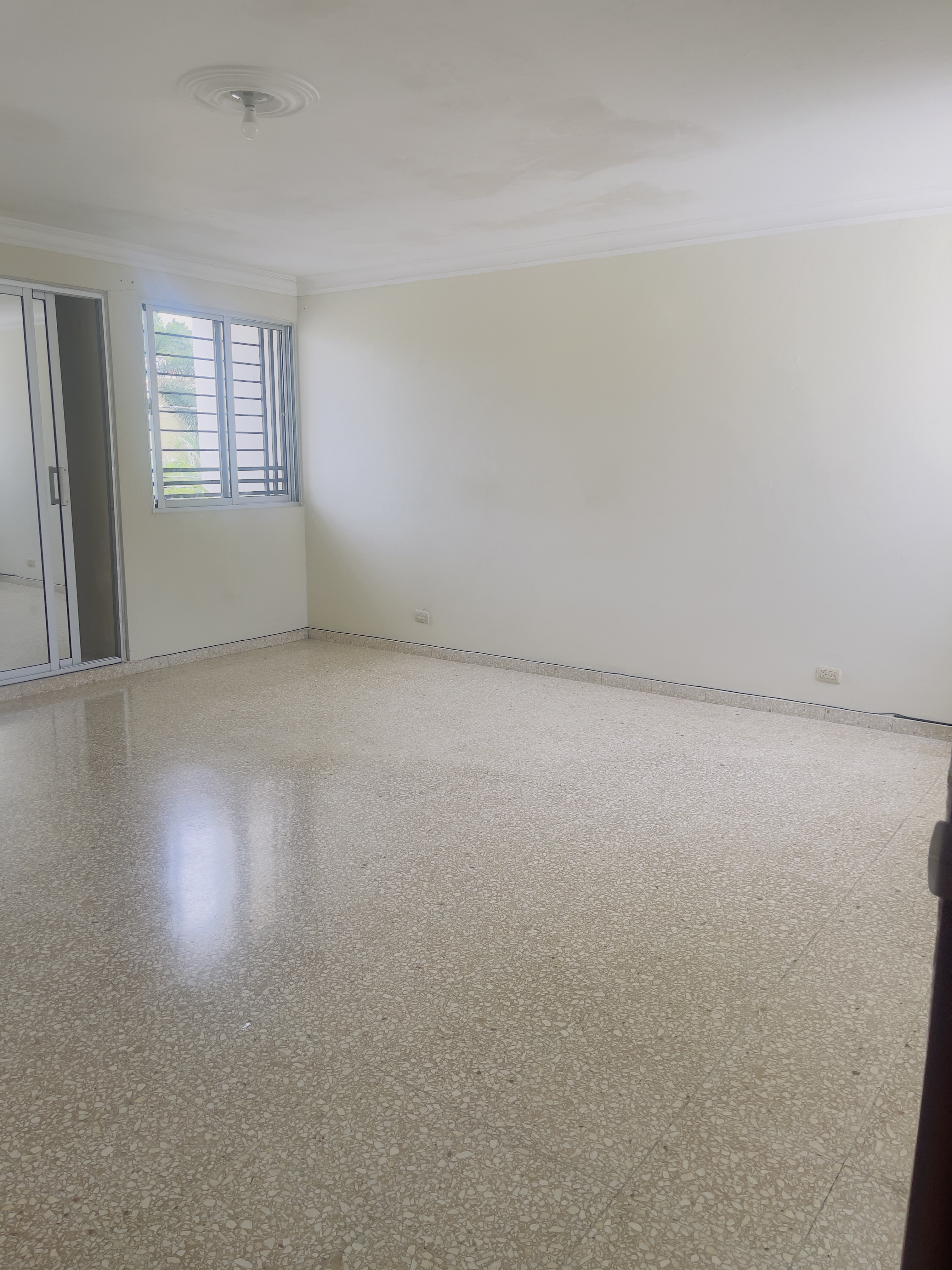apartamentos - Se alquila  8