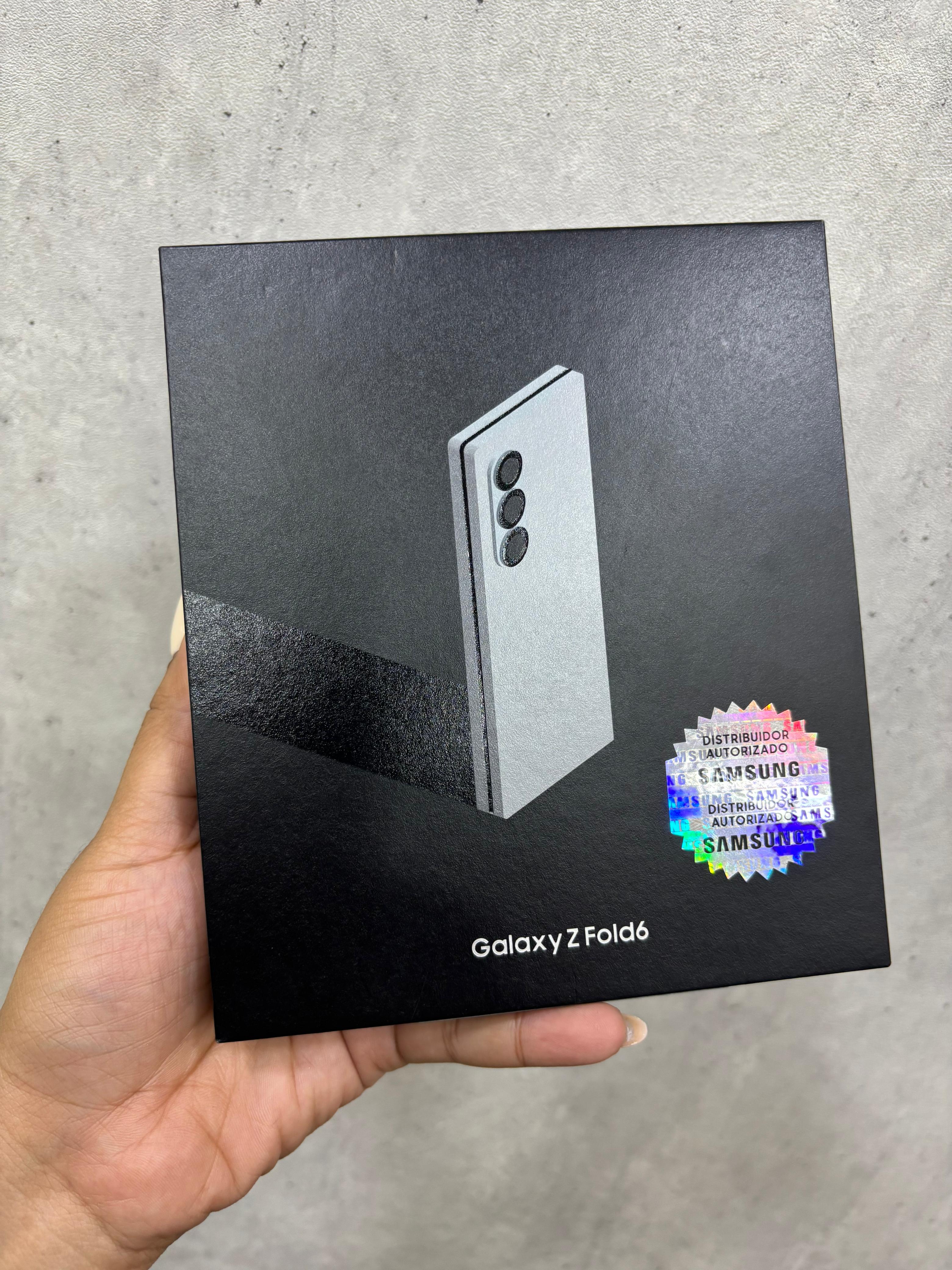 celulares y tabletas - SAMSUNG GALAXY Z FOLD 6 0
