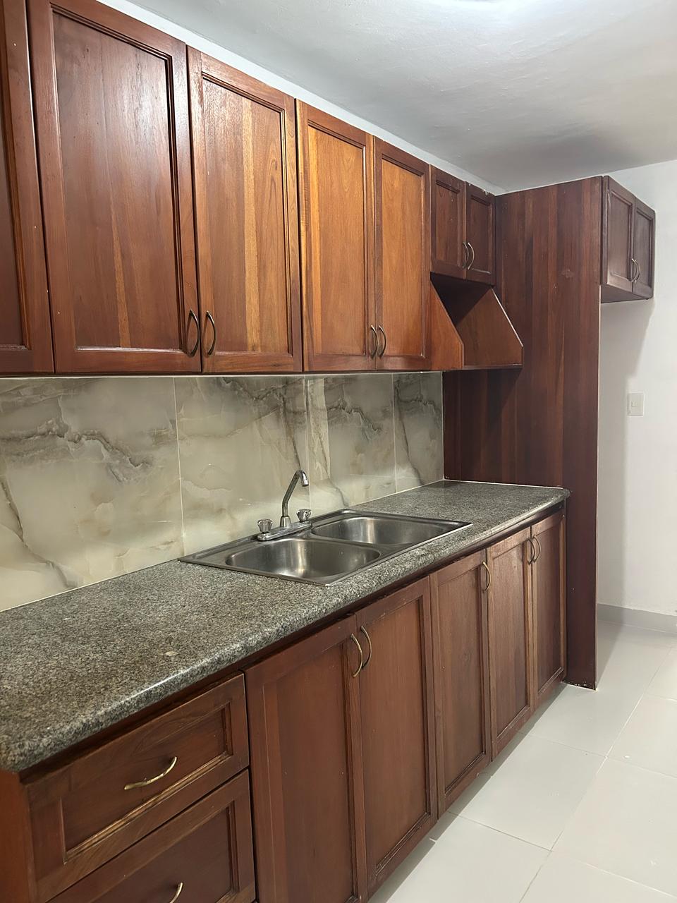 apartamentos - Vendo apartamento remodelado en Bella vista 2