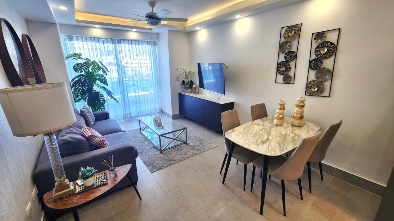 apartamentos - Apartamento en El Exclusivo Sector de Naco Totalmente Amueblado.   6