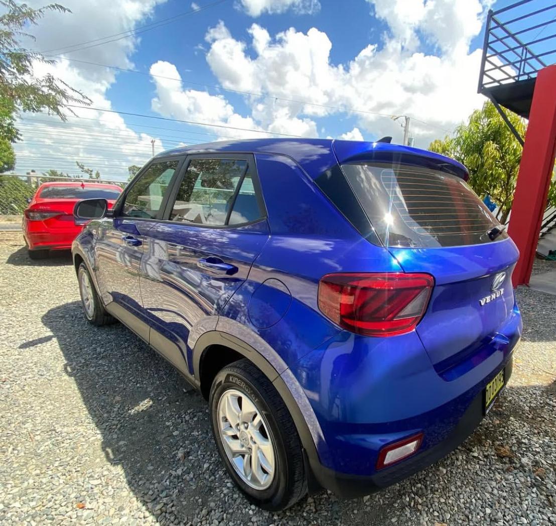 jeepetas y camionetas - HYUNDAI VENUE RECIEN IMPORTADO 1