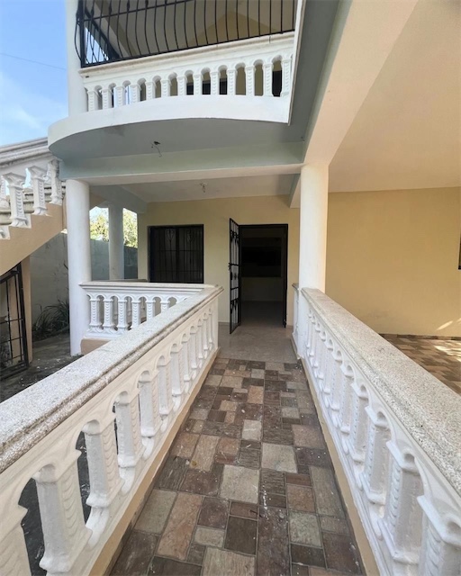 casas - CASA en Venta de dos Niveles 9