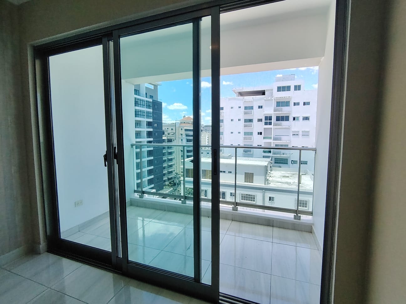 apartamentos - Alquiler de Apartamento Vacío en Evaristo Morales 7