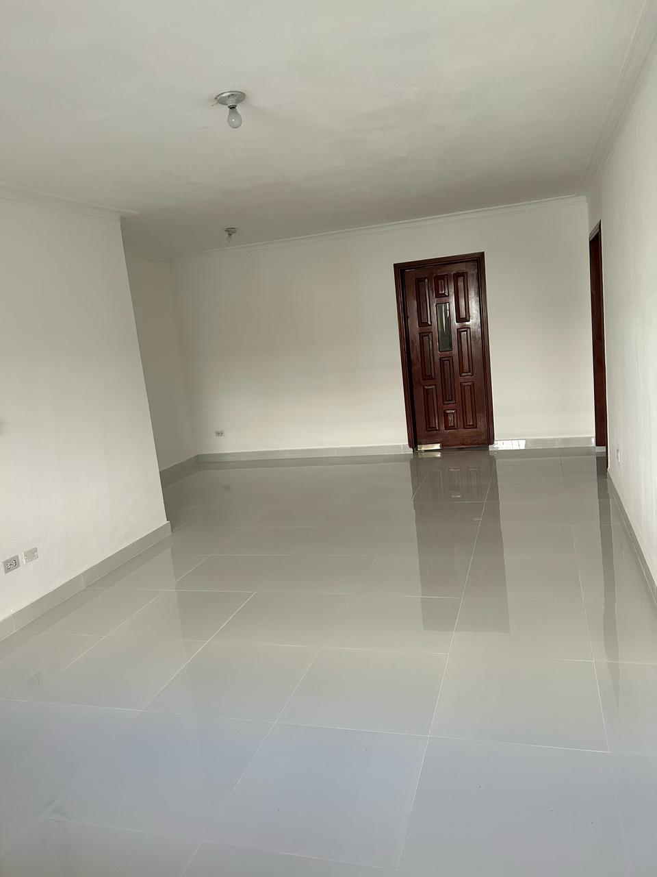 apartamentos - Vendo apartamento remodelado en Bella vista 3