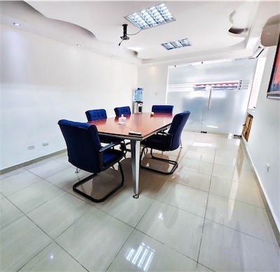 oficinas y locales comerciales - Local en Naco  8