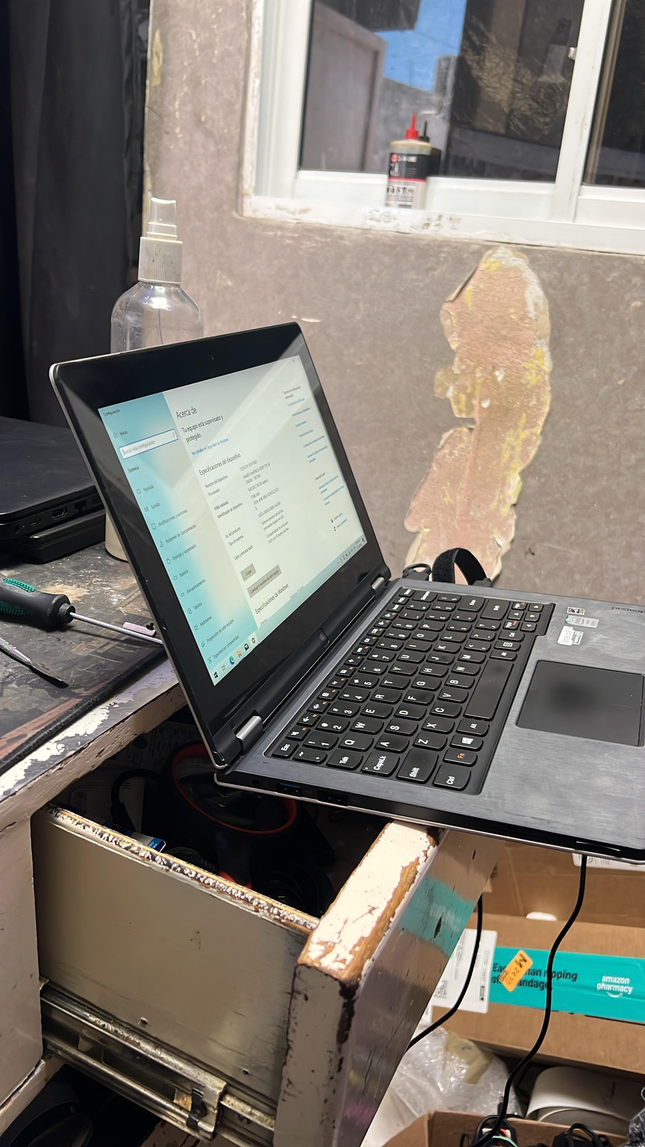 computadoras y laptops - RD$7,950 Lenovo Yoga 2  2