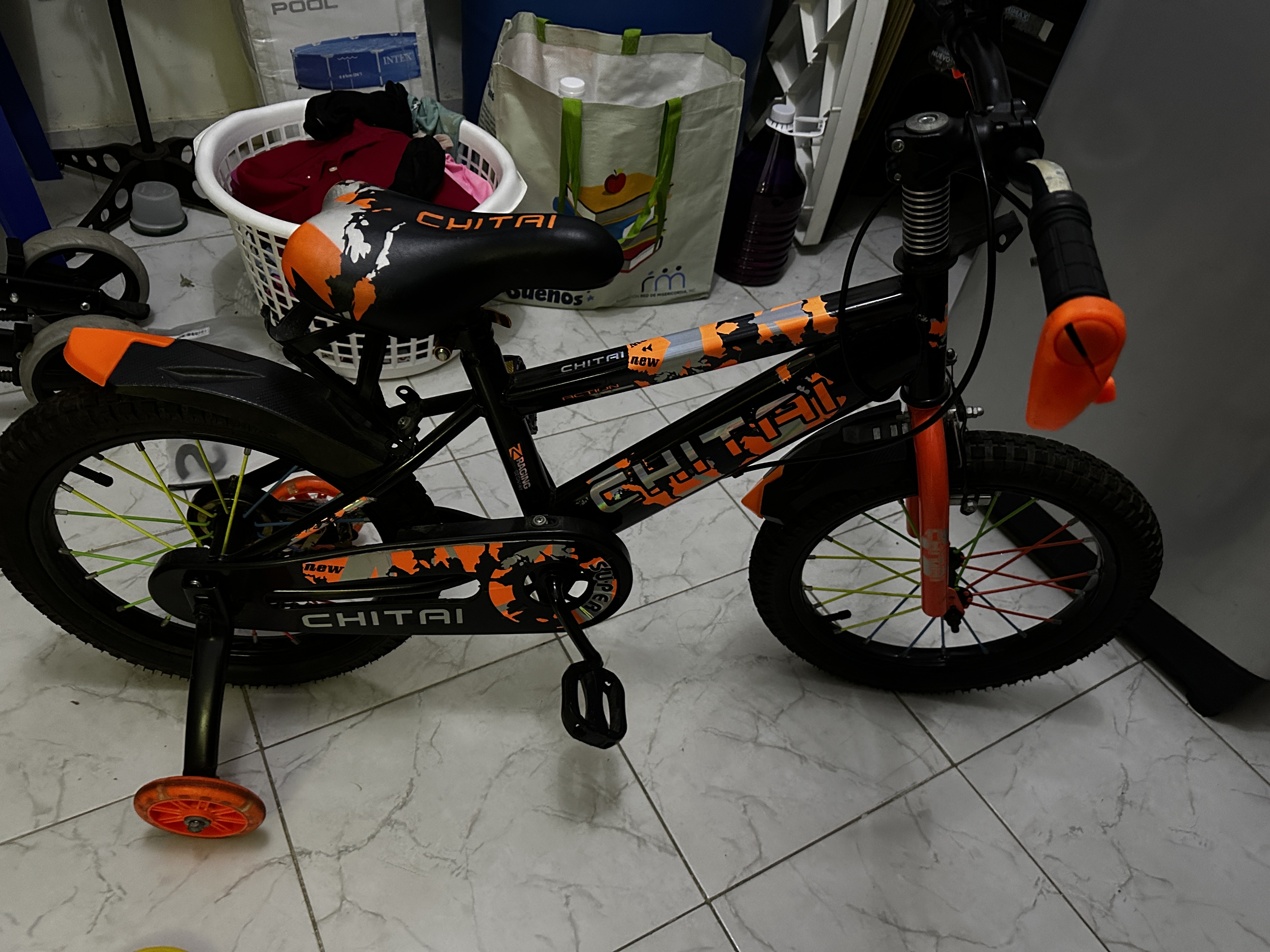 juguetes - Bicicleta aro 14, niños entre 3 a 7 años  0