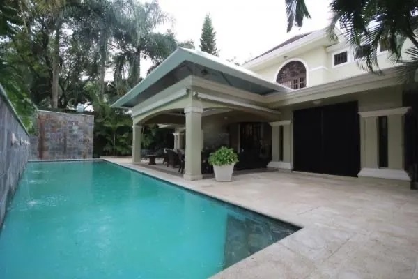 casas - Venta de Casa en Cuesta Hermosa II con Amplio Pati 1