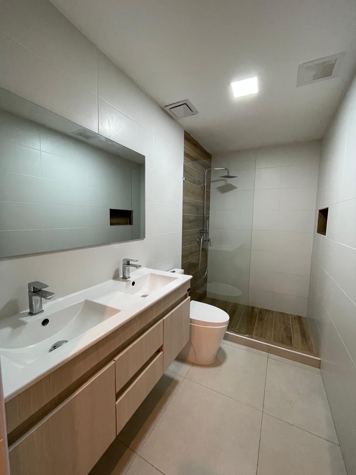 apartamentos - Apartamento en alquiler de tres habitaciones con línea blanca en Mirador Sur DN 5