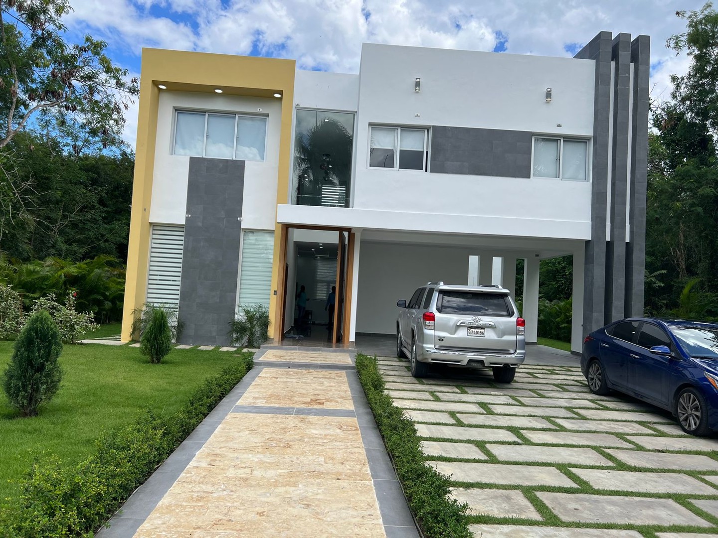 casas vacacionales y villas - Hermosa villa en alquiler, ubicada en playa nueva Romana. 0